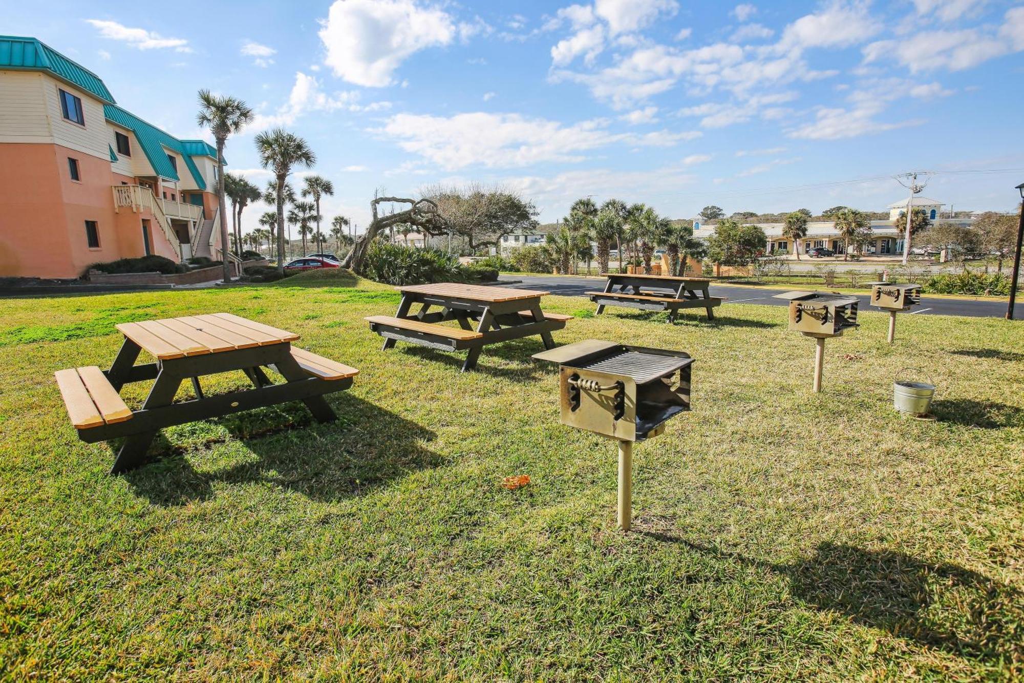 Sea -214 2Br Ocean View Pool Free Tix Leilighet Crescent Beach Eksteriør bilde